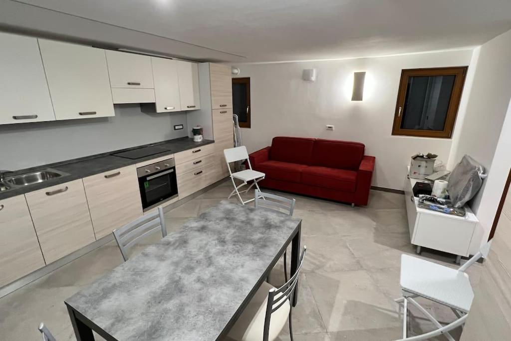 Appartamento Tre Archi Con Corte Privata Veneza Exterior foto