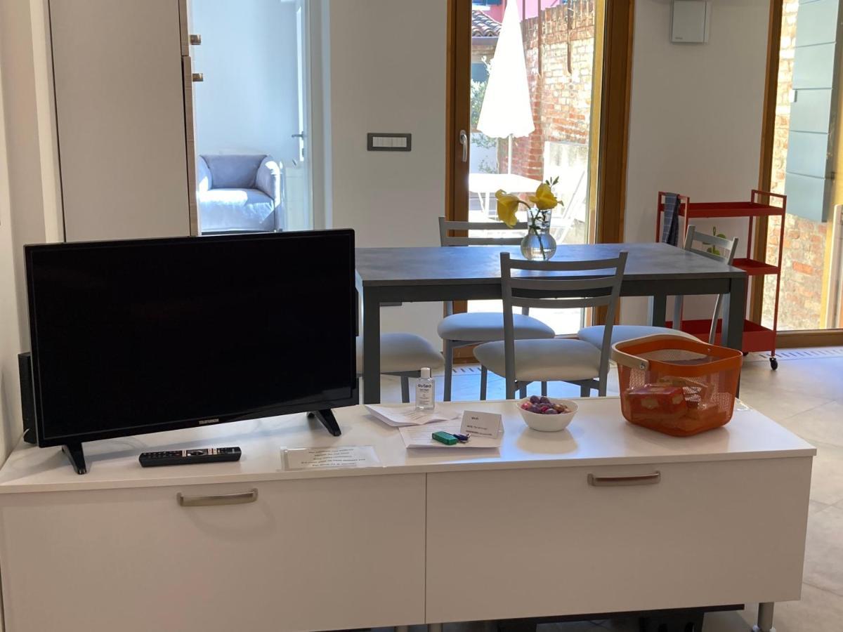 Appartamento Tre Archi Con Corte Privata Veneza Exterior foto